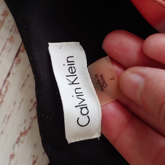 CALVIN KLEIN SLEEVELESS FLORAL DRESS - Picture 4 of 7